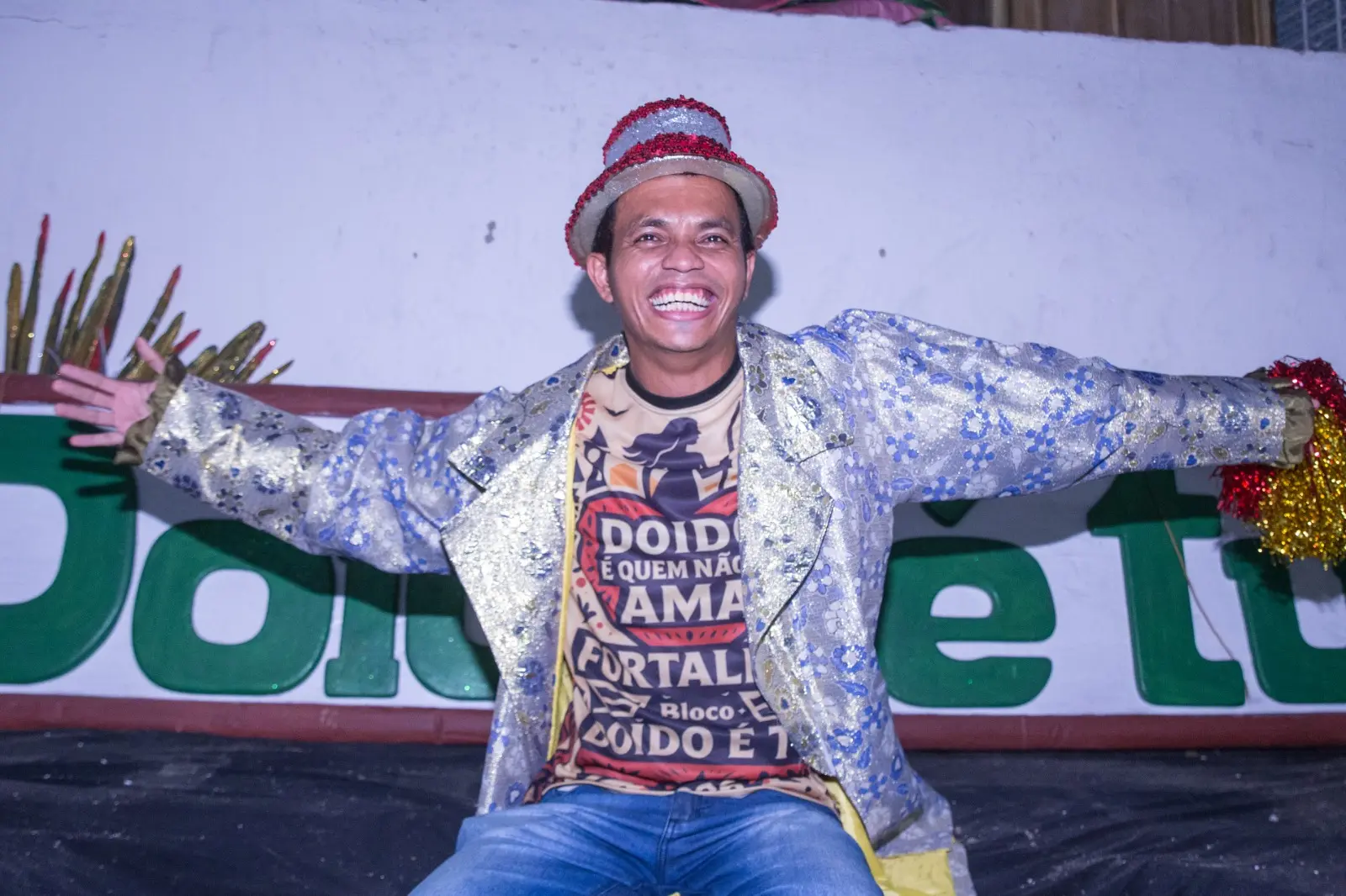 Rodrigo é o cantor oficial do Doido é Tu.