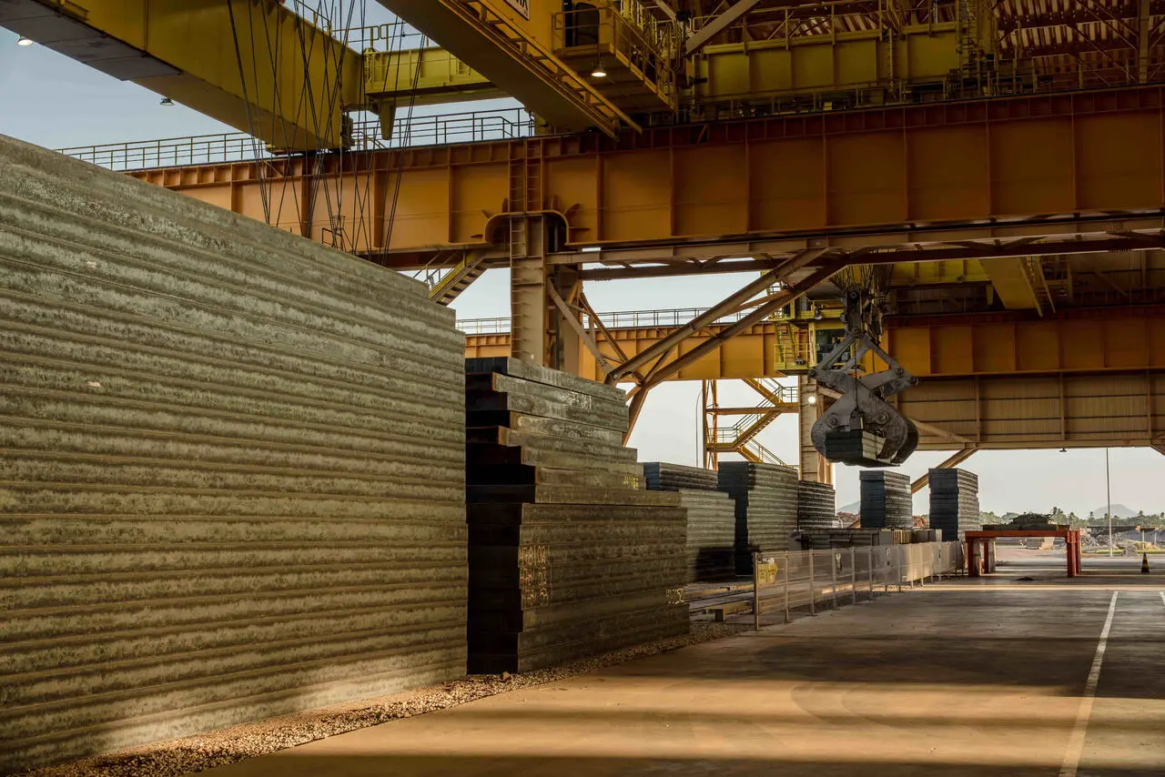 Foto aérea da Companhia Siderúrgica do Pecém (CSP), construída pela Posco Engenharia.