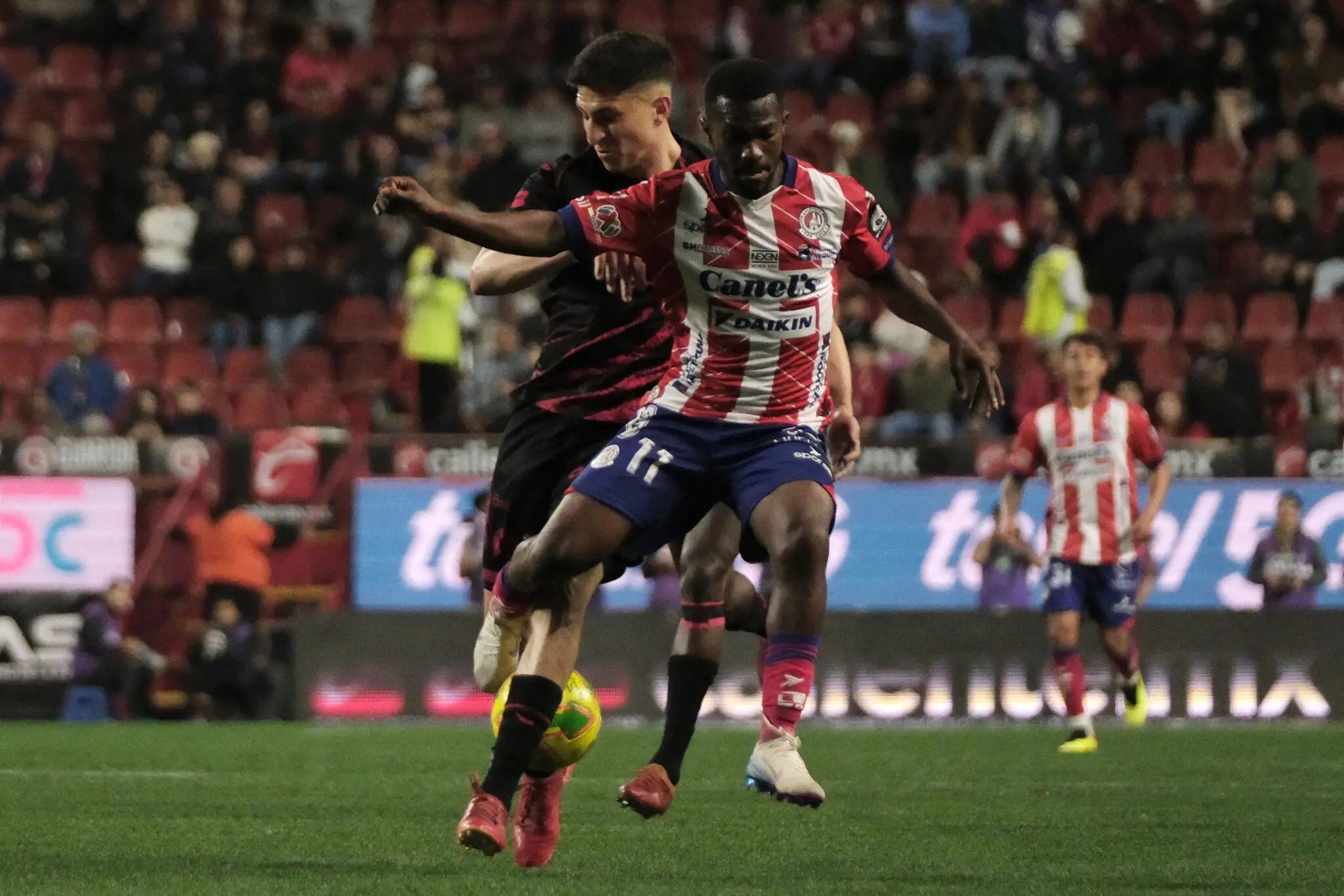 Fortaleza acerta empréstimo do atacante Vitinho, do Tijuana-MEX