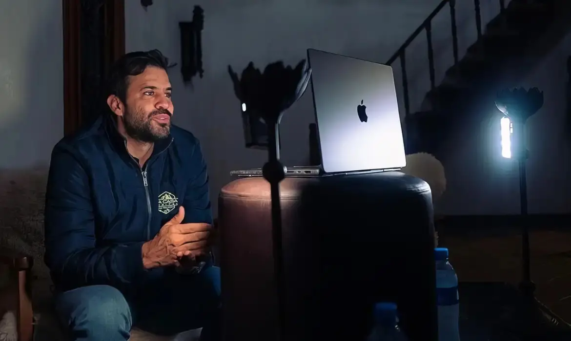 Marçal associou publicamente a imagem de Boulos ao uso de cocaína e chegou a divulgar um laudo médico falso nas redes sociais.