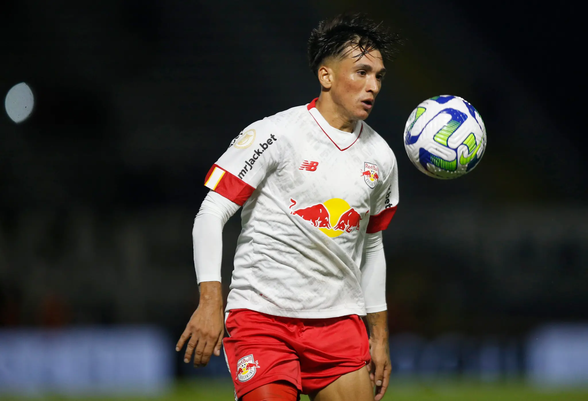 Nacho Laquintana, atacante uruguaio de 27 anos, pelo RB Bragantino