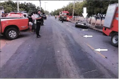 policial viaturas via acidente rodovia.