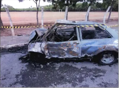 carro incendio acidente faixa.