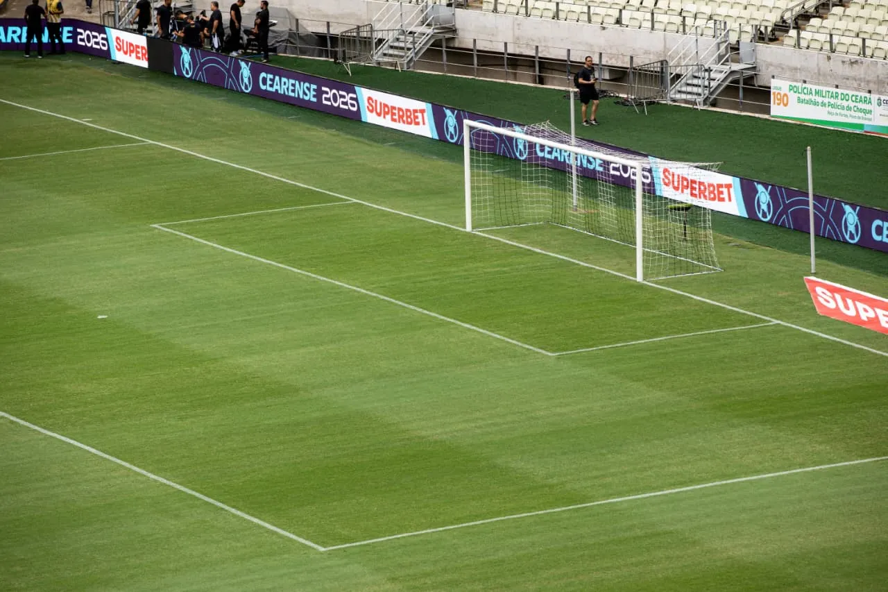 Gramado da Arena Castelão.