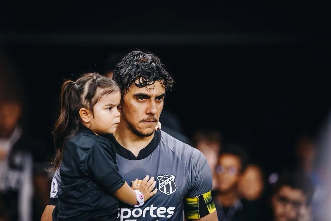 Foto de Richard, goleiro do Ceará, fala que Ceará foi melhor no Clássico e projeta semifinais: 'tentamos um pouco mais'