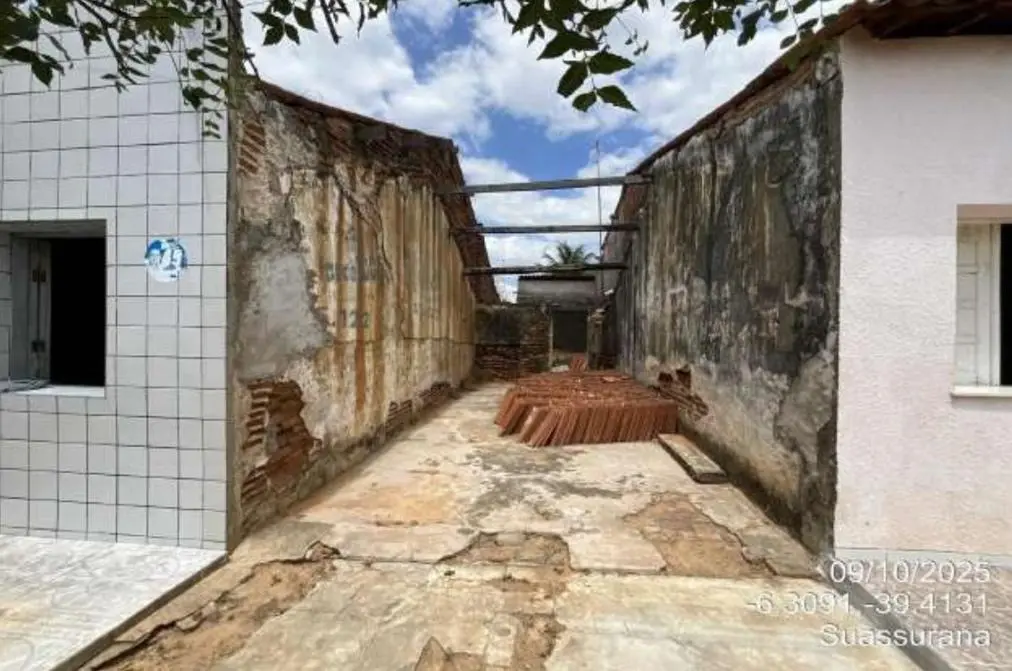 Imagem de terreno posto em leilão pelos Correios na cidade de Iguatu.