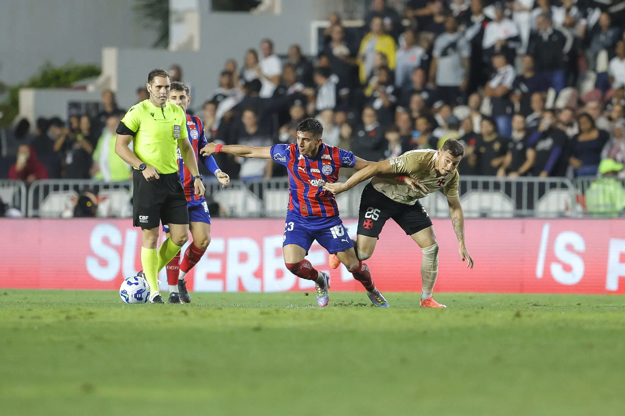 Foto de Vasco x Bahia se enfrentam nesta quarta-feira (11) pela Série A Jogos de hoje na TV: veja onde assistir e horário das partidas de quarta-feira (11)