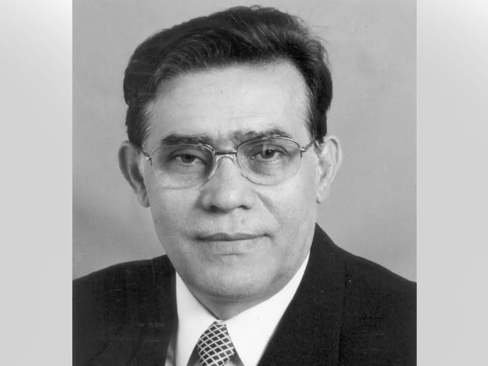 Retrato do ex-prefeito José Giuvan Pires Nunes.