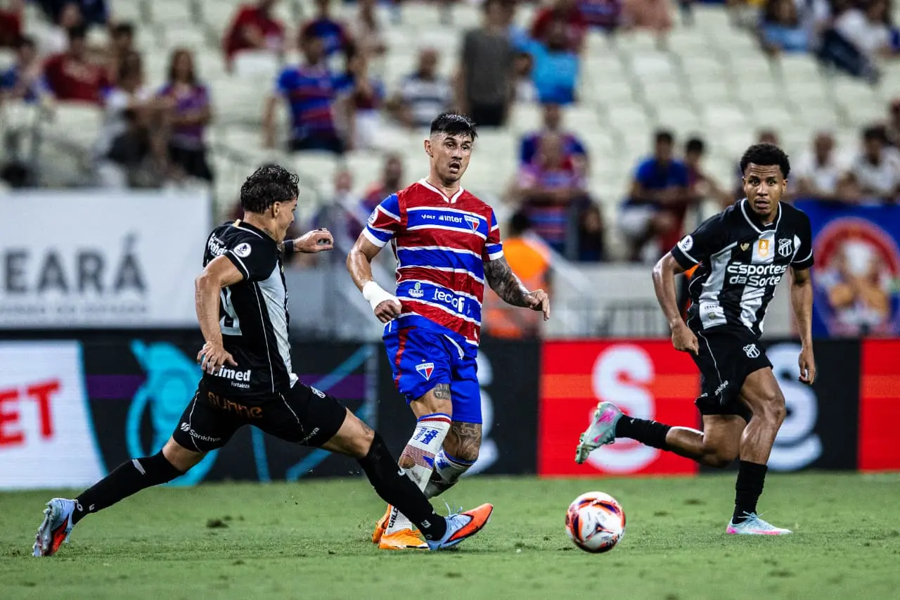 Jogadores de Ceará e Fortaleza em Clássico-Rei