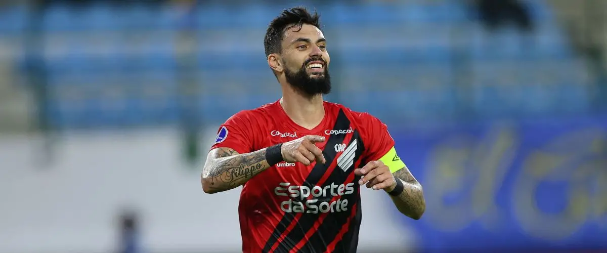 Foto de Mastriani, do Athletico-PR, que interessa ao Fortaleza