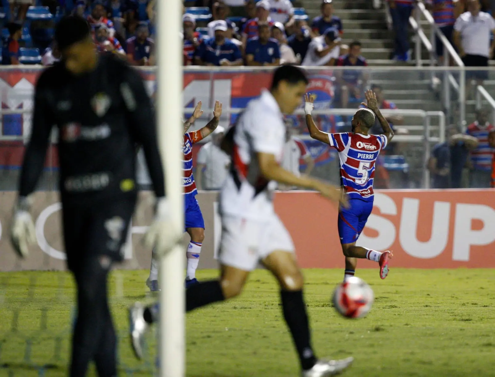 Foto de Fortaleza repete placar diante do Ferroviário