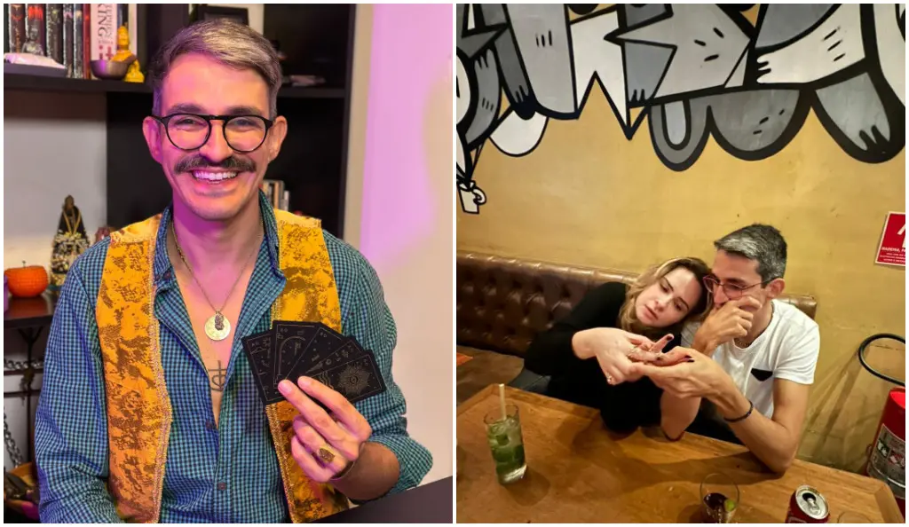 Montagem com duas fotos lado a lado. Na imagem da esquerda, uma pessoa sentada em um ambiente interno com prateleiras ao fundo, usando uma camisa xadrez verde e um colete amarelo estampado, segurando um conjunto de cartas pretas nas mãos. Na imagem da direita, duas pessoas sentadas em uma mesa de bar com bebidas sobre a mesa; uma das pessoas faz um gesto com as mãos enquanto a outra está inclinada em direção a ela. A parede ao fundo tem um grande grafite em preto e branco.