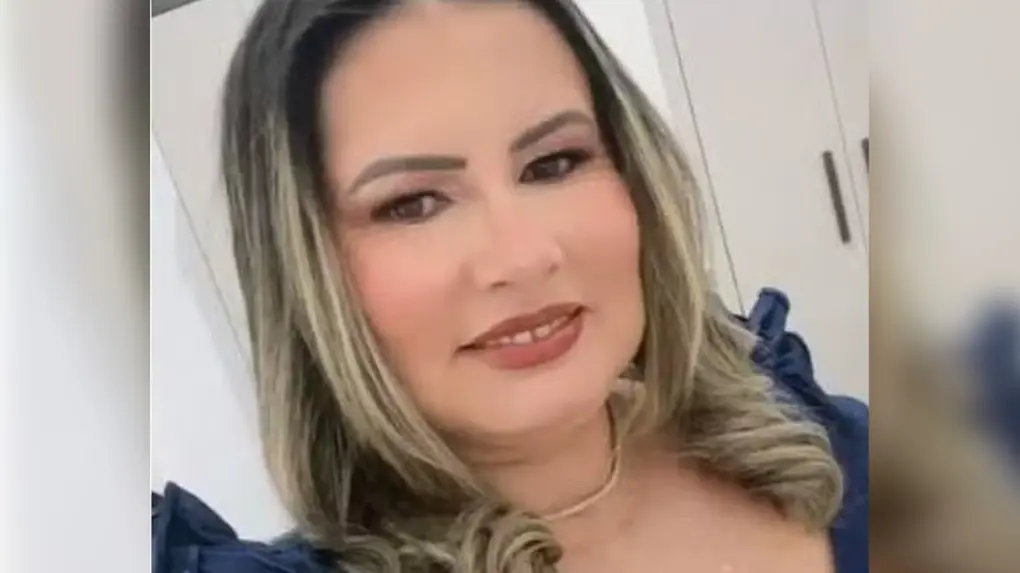 vitima sorrindo foto postagem rede social.