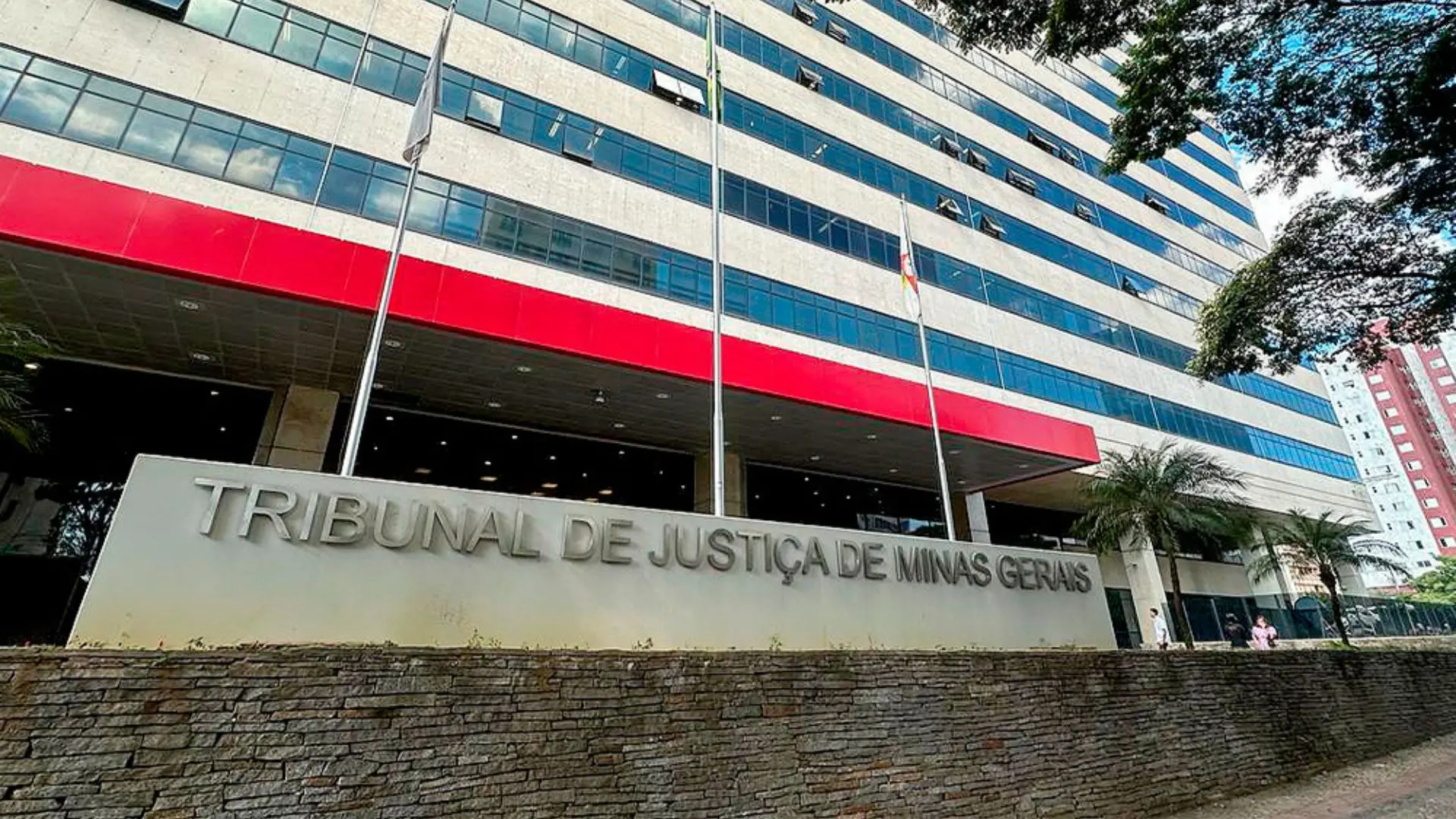 Fachada do TJMG.