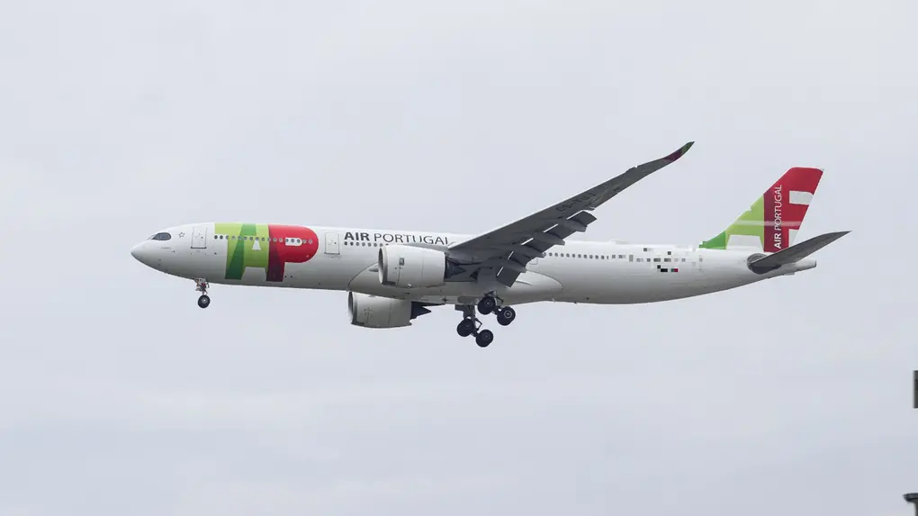 tap aviao decolagem aeroporto.