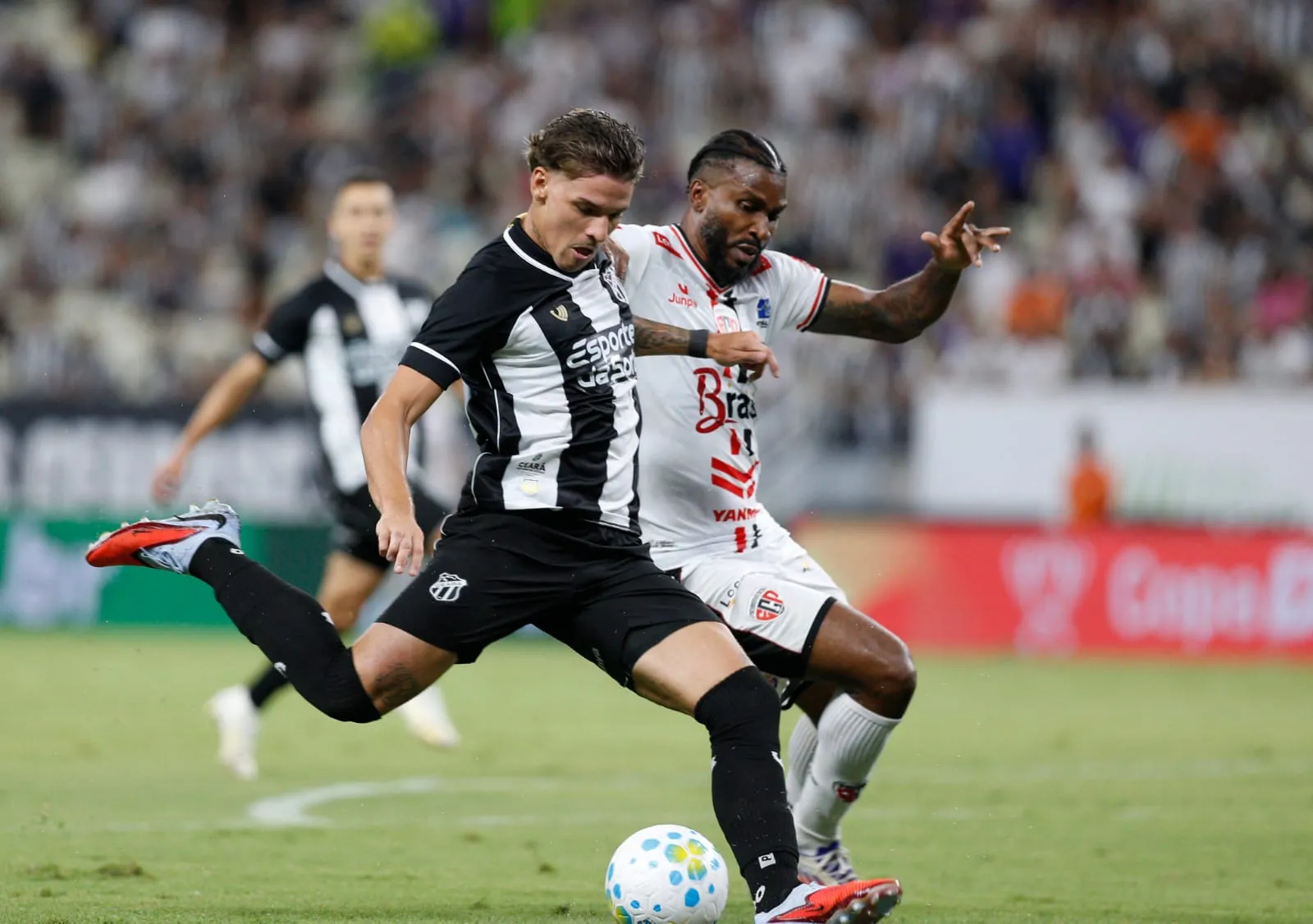 Ceará e Primavera se enfrentam na Copa do Brasil.