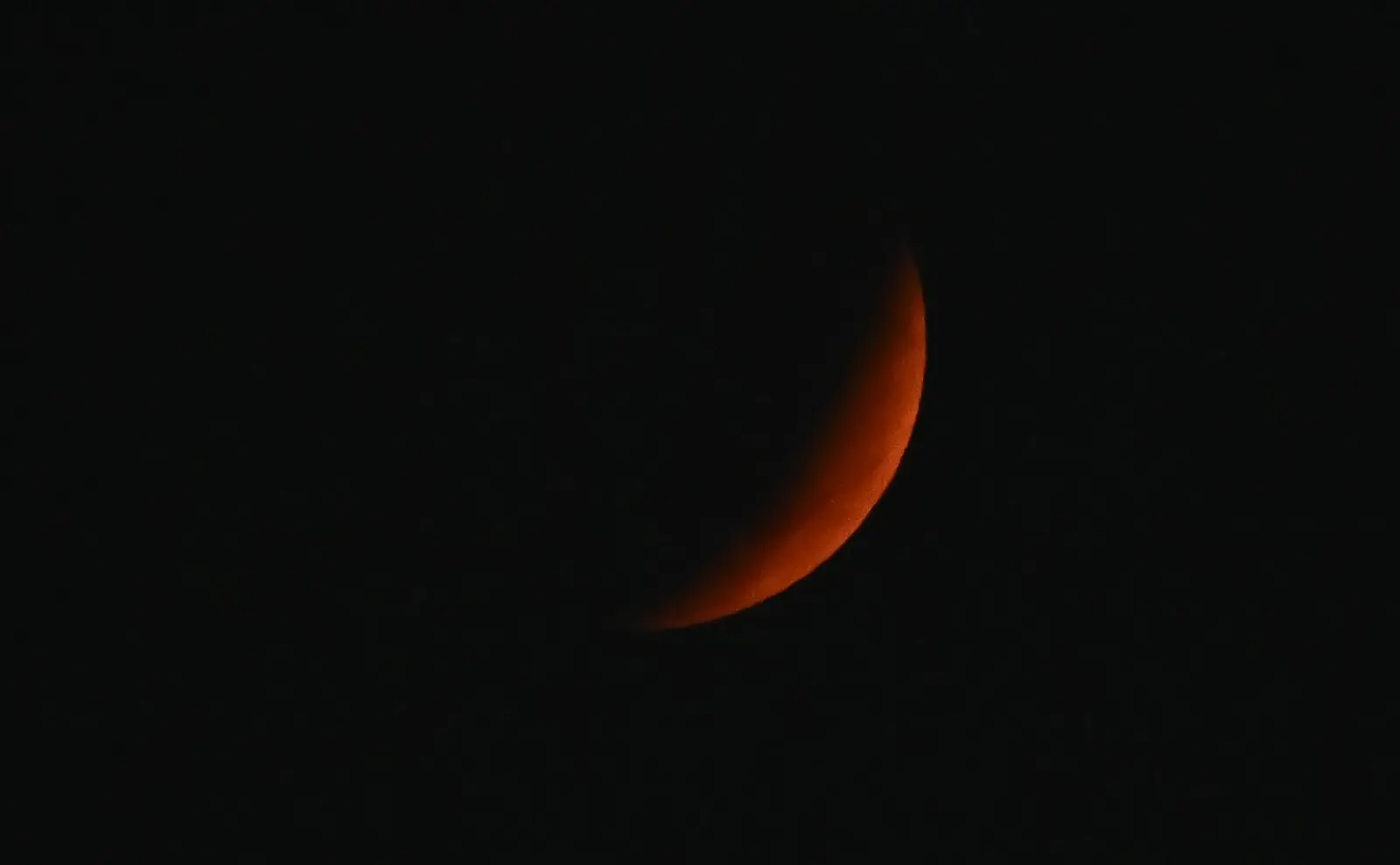 Lua de Sangue em Myanmar.