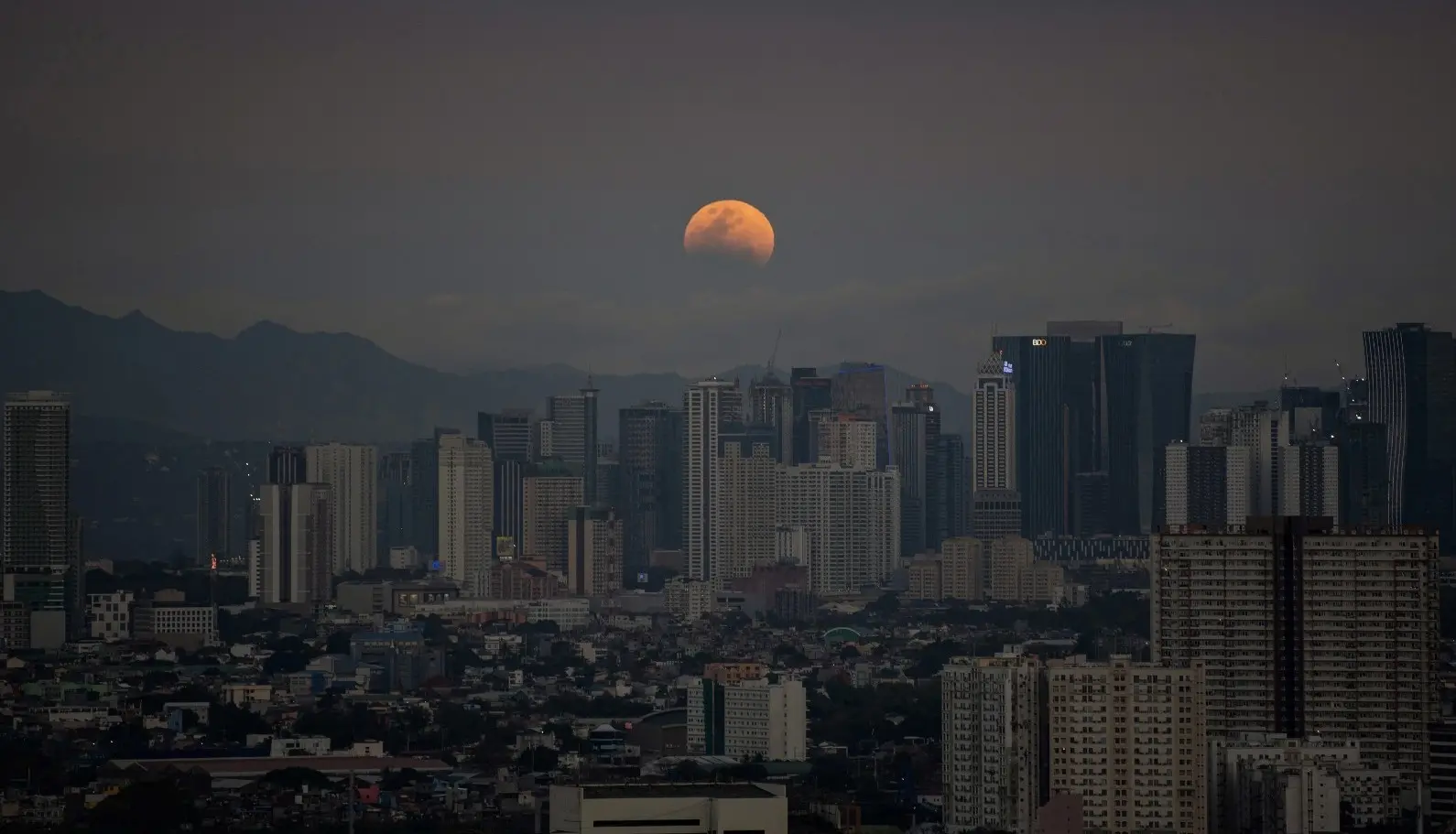 Lua de Sangue nas Filipinas.