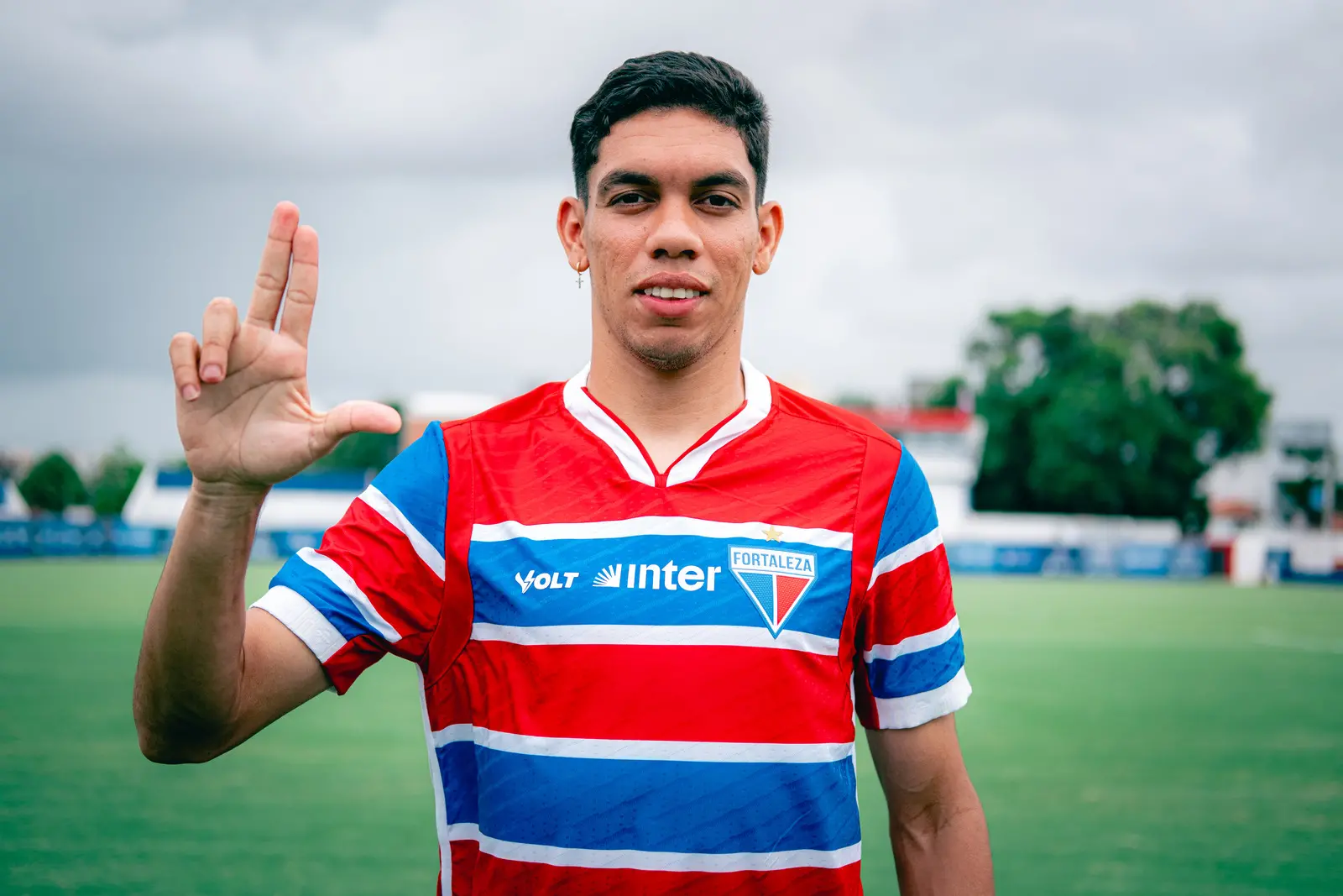 Paulo Baya em ação pelo Fortaleza