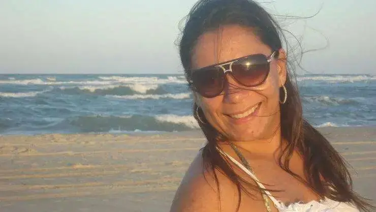 giselle universitaria praia foto lembranca, vitima.