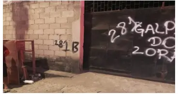 galpao muro portao pichado.