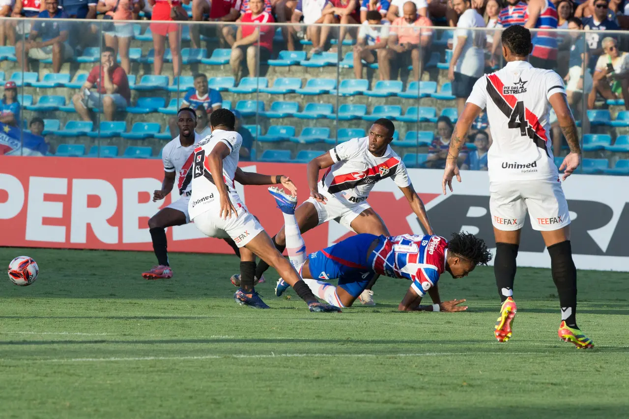 Imagem da notícia Ferroviário começa reformulação para a Série D: veja quem já chegou e quem já saiu