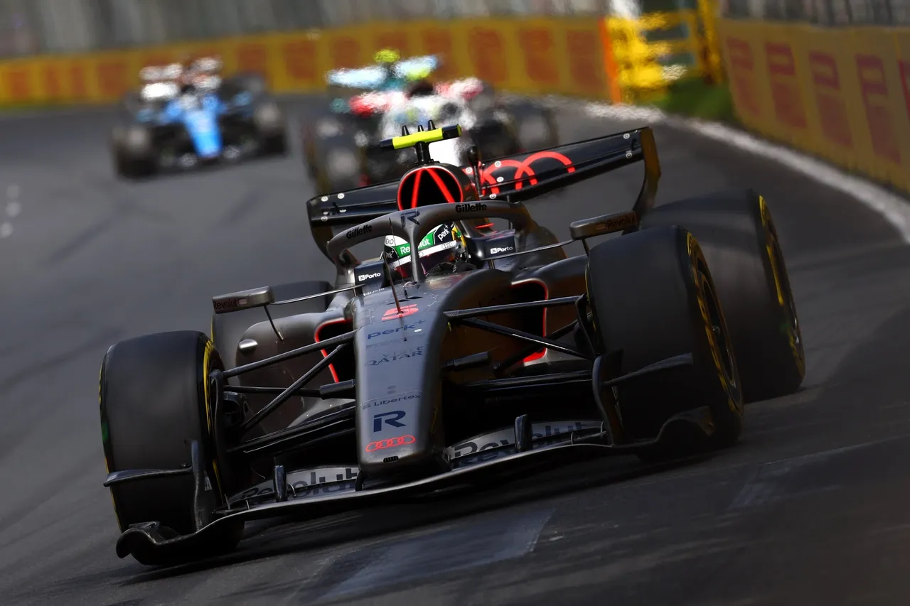 O brasileiro Gabriel Bortoleto foi 9º na primeira corrida da história da Audi, conquistando seus primeiros pontos no Mundial