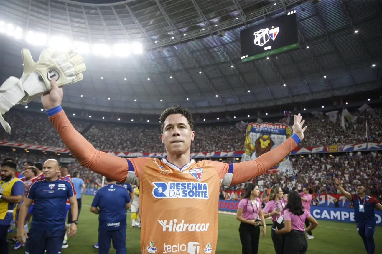 Imagem da notícia Fortaleza rescinde contrato com goleiro Brenno, que deve ir para o Sport