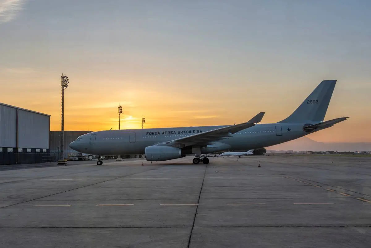 Imagem do avião da Força Aérea.