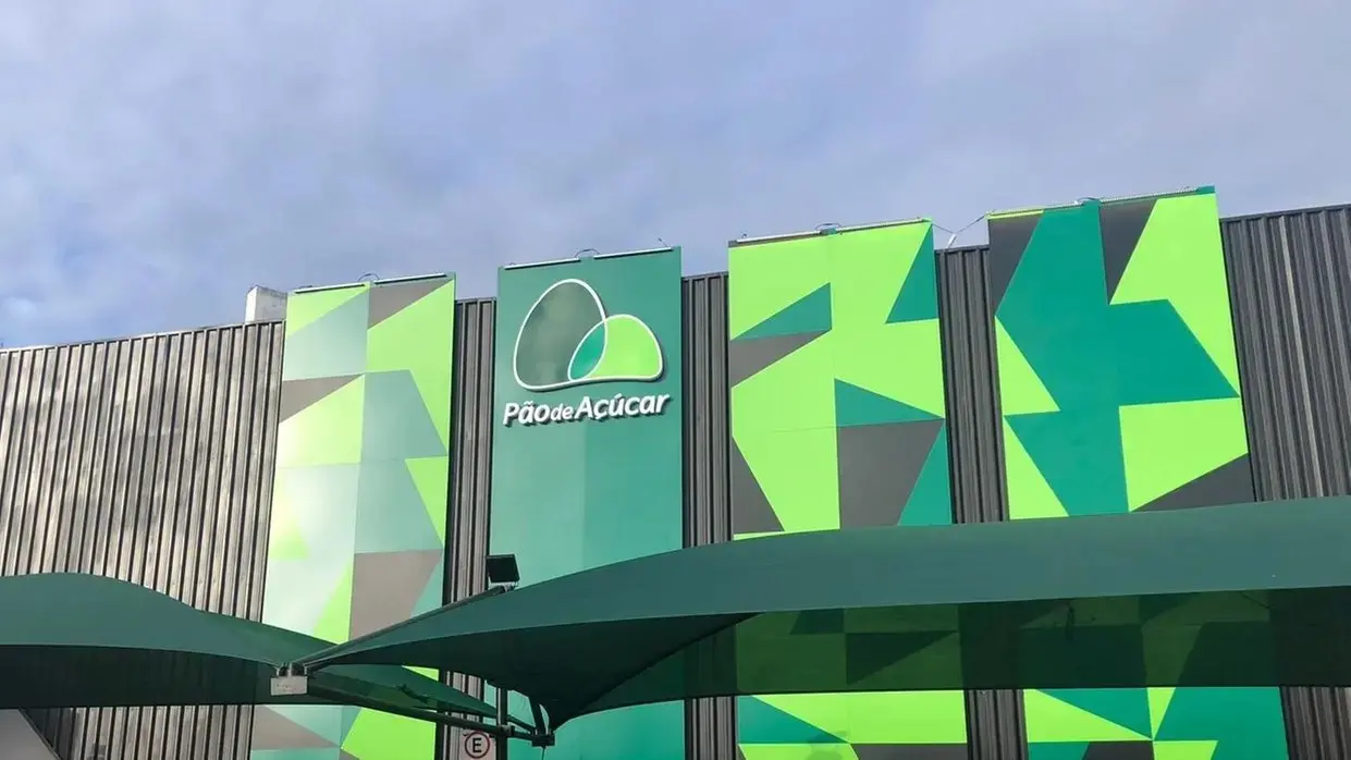 Foto de um mercado Pão de Açúcar.