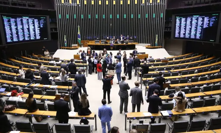 Imagem da Câmara dos Deputados para matéria sobre uso de spray de pimenta para autodefesa feminina é aprovado na Câmara.