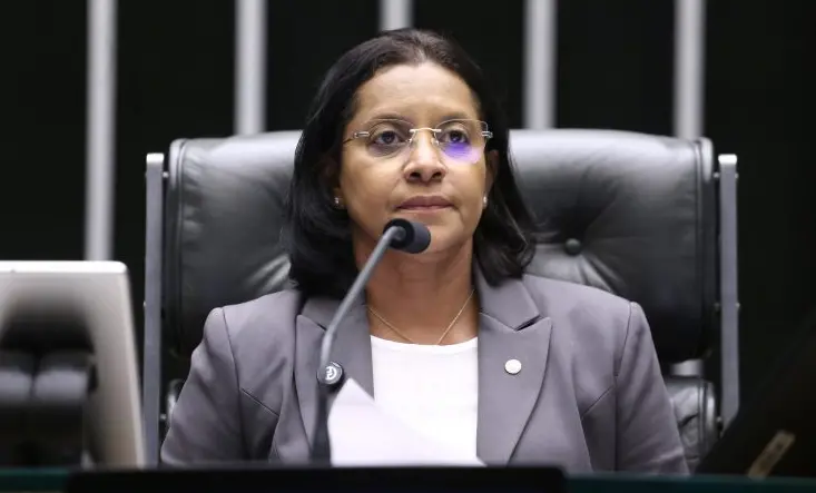 Imagem da deputada Gisela Simona para matéria sobre uso de spray de pimenta para autodefesa feminina é aprovado na Câmara.