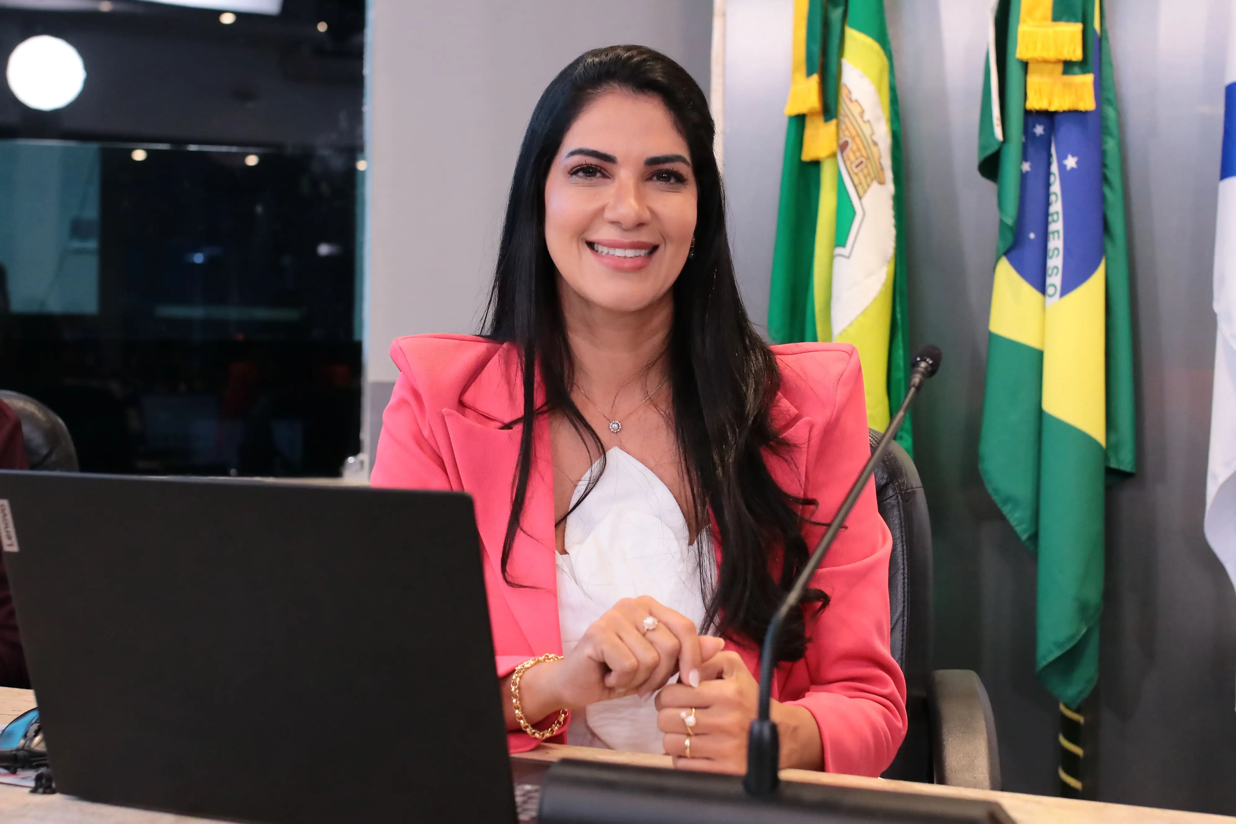 Foto da vereadora Carla Ibiapina, de Fortaleza.