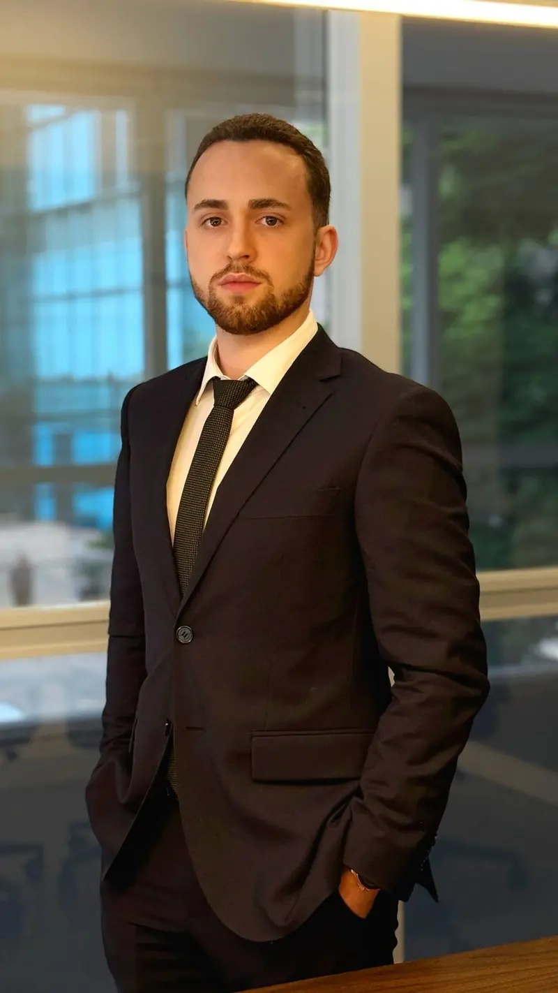 Filipe Papaiordanou é advogado