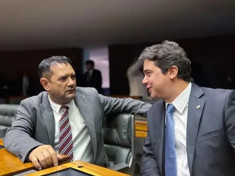 Imagem da notícia: Foco de esquema de corrupção no Ceará, ex-prefeito Bebeto do Choró segue foragido