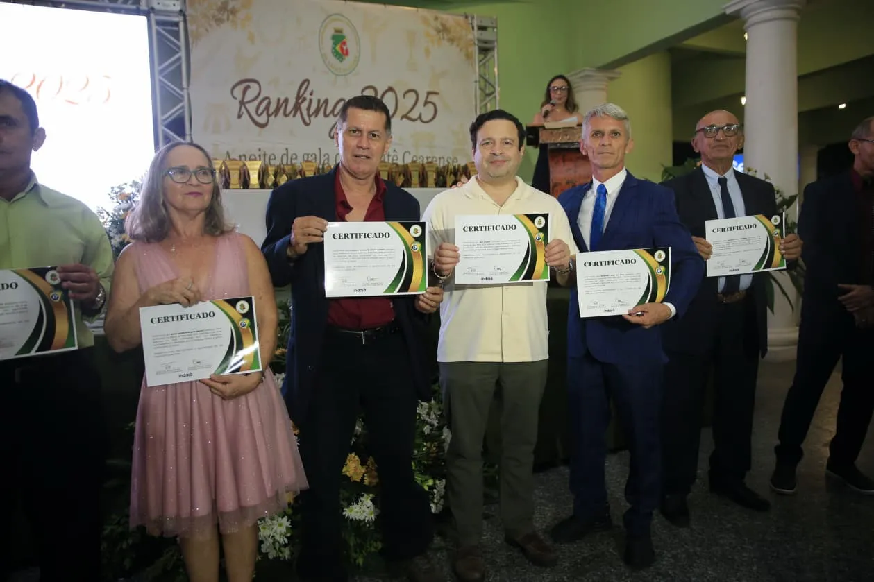 Festa do karatê homenageou personalidades importantes para o esporte no Ceará