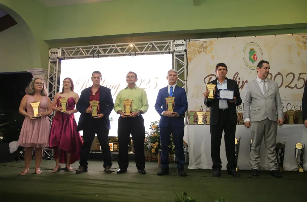 Festa do karatê homenageou personalidades importantes para o esporte no Ceará