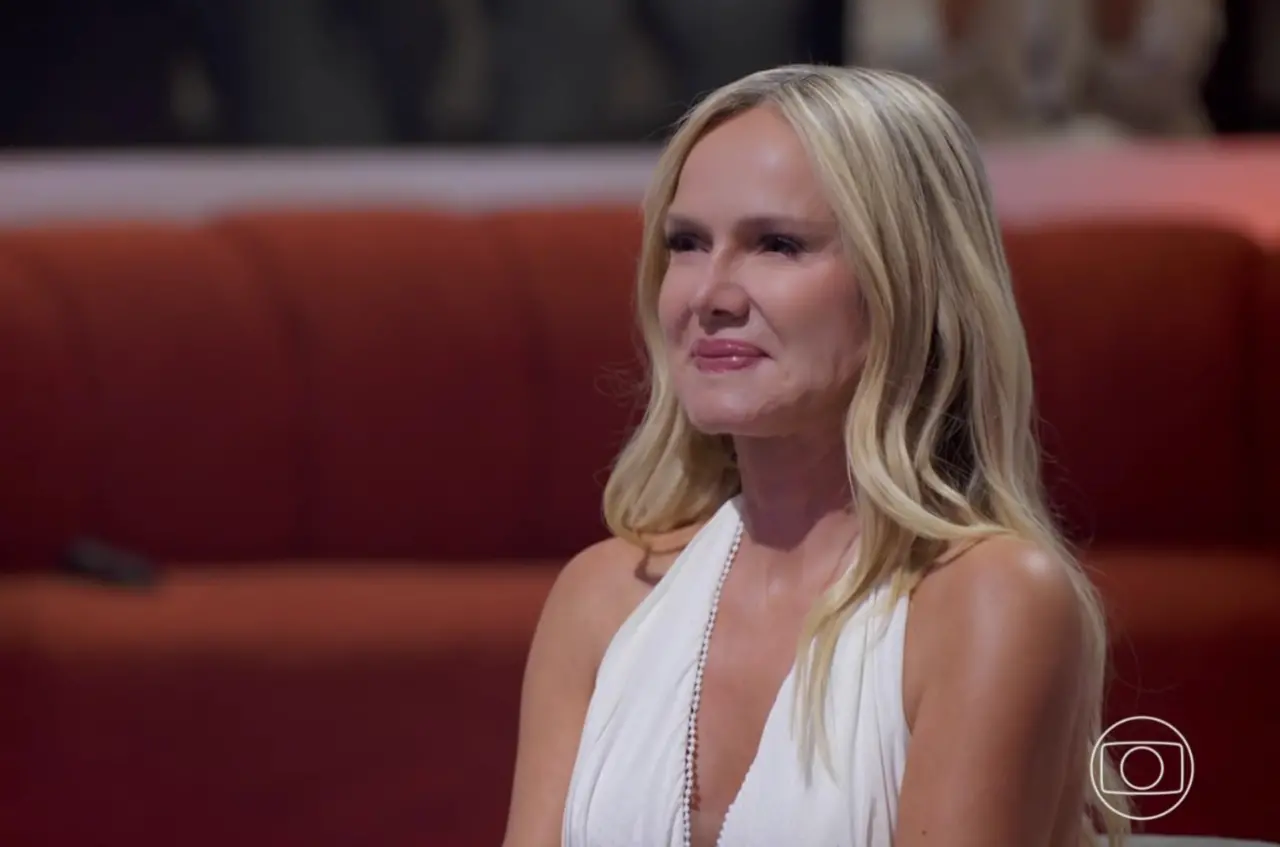 Apresentadora Eliana durante a estreia do programa 