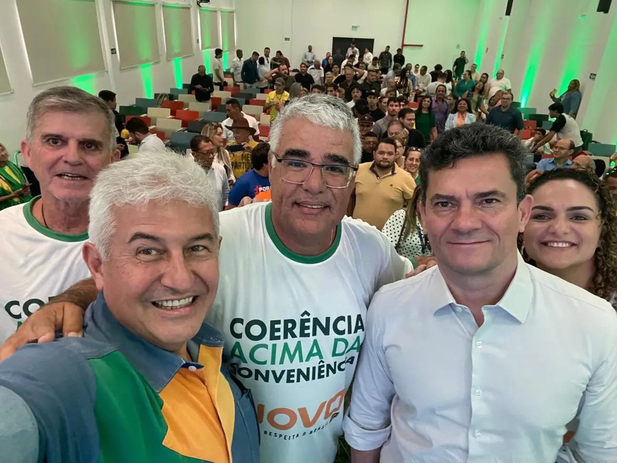 Senador Eduardo Girão (Novo) reúne aliados em Sobral, em pré-campanha ao governo do Estado