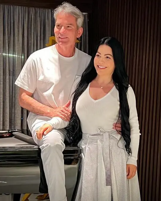 Imagem do pastor e empresário Márcio Poncio e da esposa Simone Poncio.