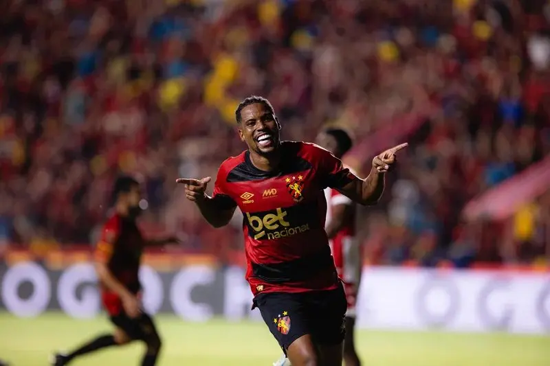 Iury Castilho em ação pelo Sport