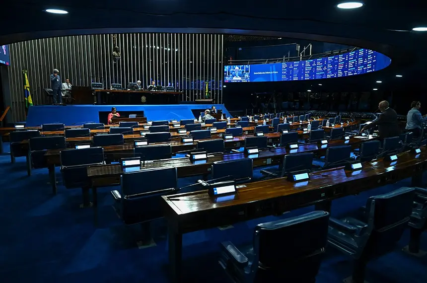 Foto do Plenário do Senado Federal.