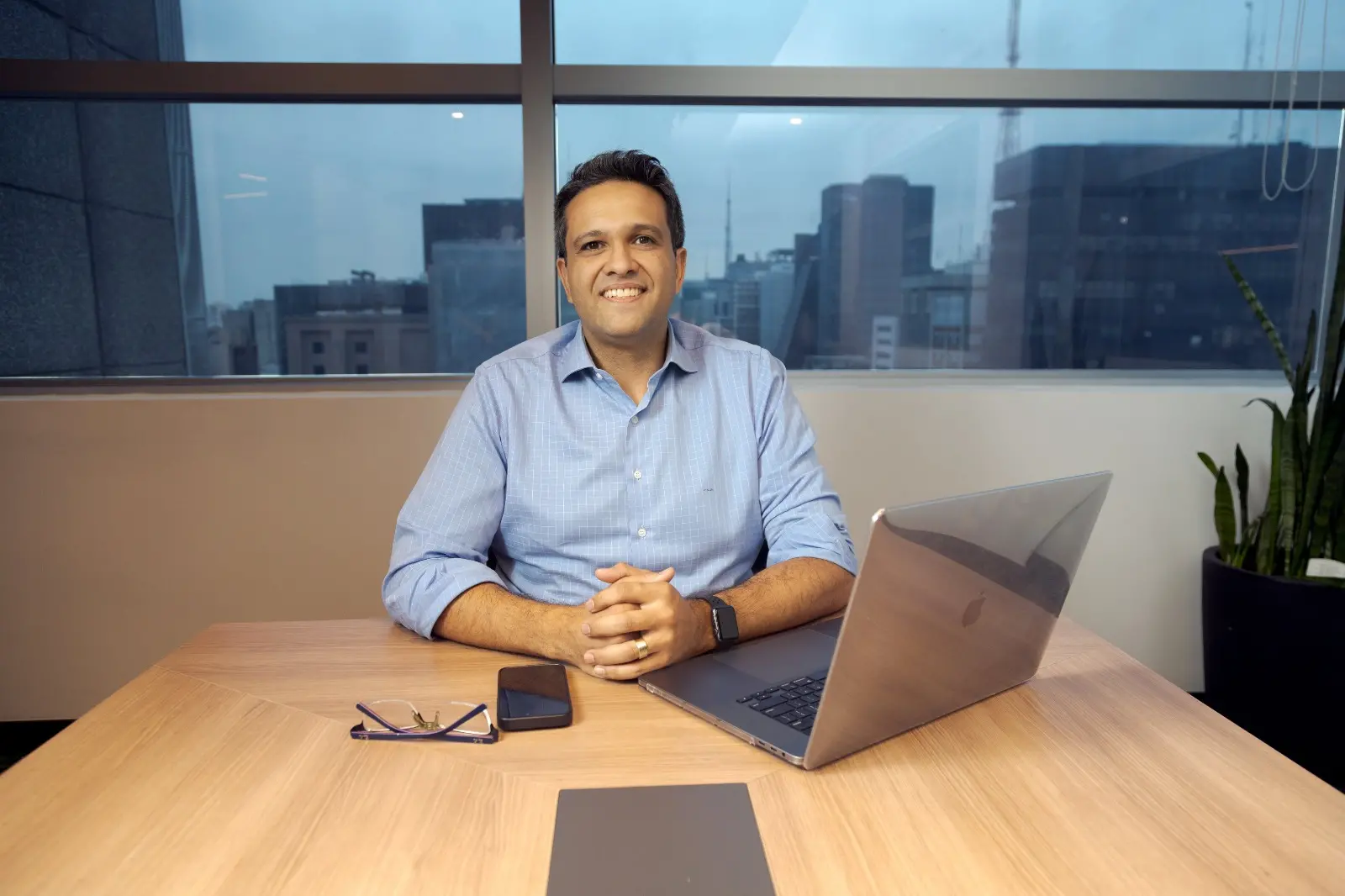 Clayton Ricardo é administrador