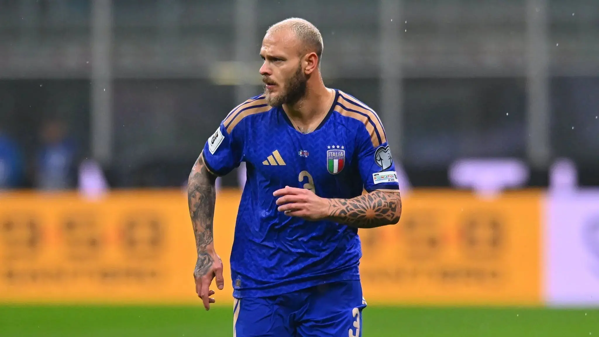 Di Marco em ação pela seleção da Itália