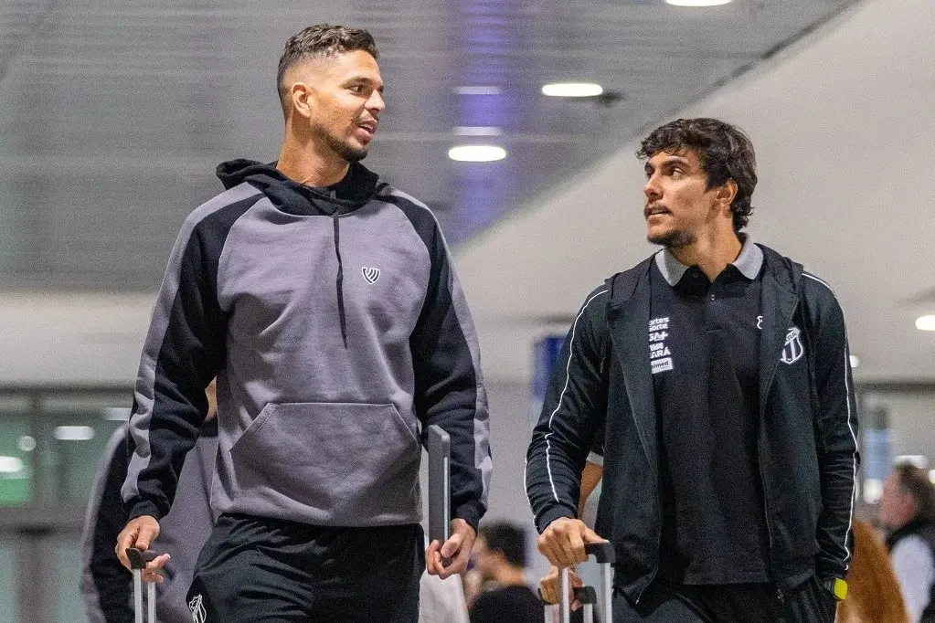 Elenco do Ceará em ação