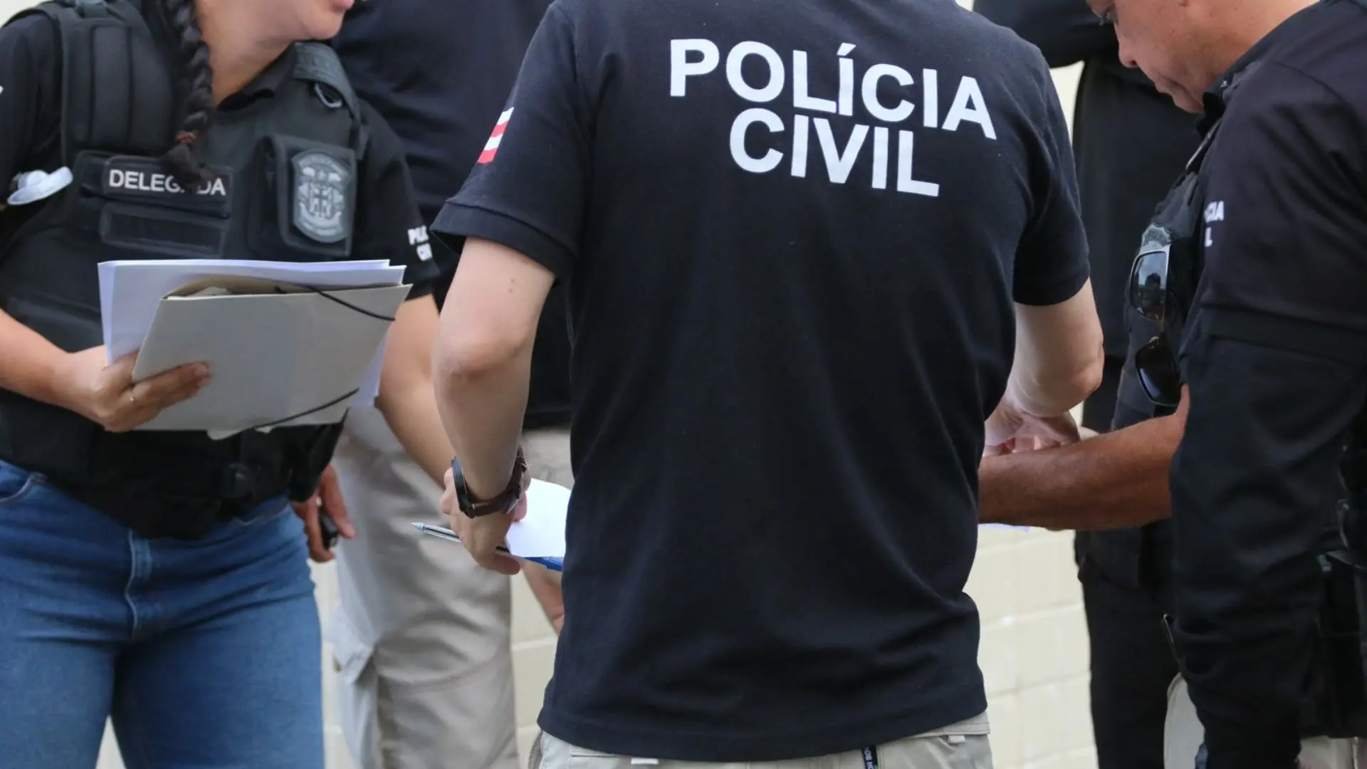 Imagem da notícia Mulher é morta e tem corpo escondido em congelador na Bahia