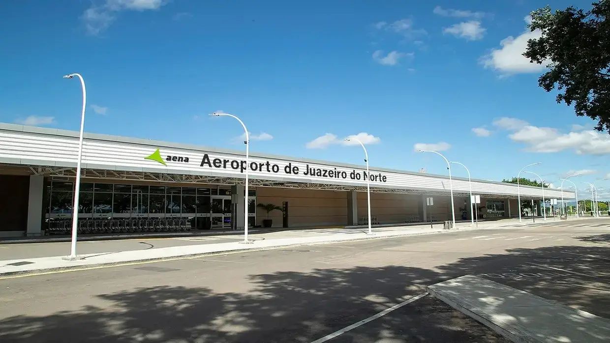 Fachada do aeroporto de Juazeiro.