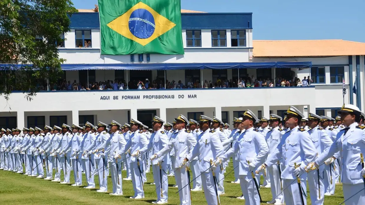 Oficiais da Marinha do Brasil.