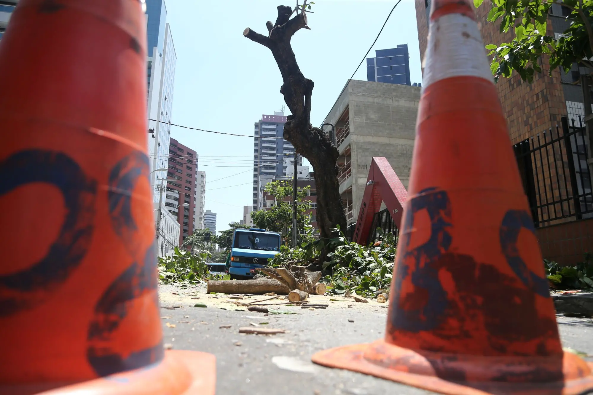 Imagem da notícia Saiba como pedir reparos urbanos na sua rua em Fortaleza