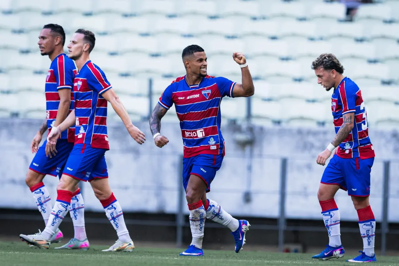 Imagem da notícia Fortaleza passa sufoco, mas bate o Juventude e vence a primeira na Série B; veja como foi